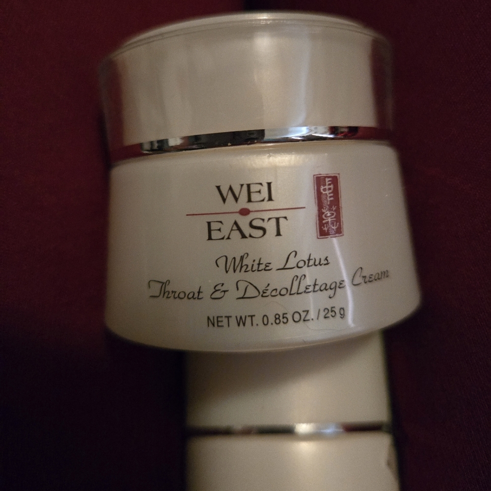 New Wei East White Lotus Throat & Decolletage Cream